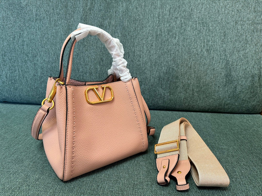 VALENTINO small 19 handbag blush pink calfskin 538535 - Product Image 2