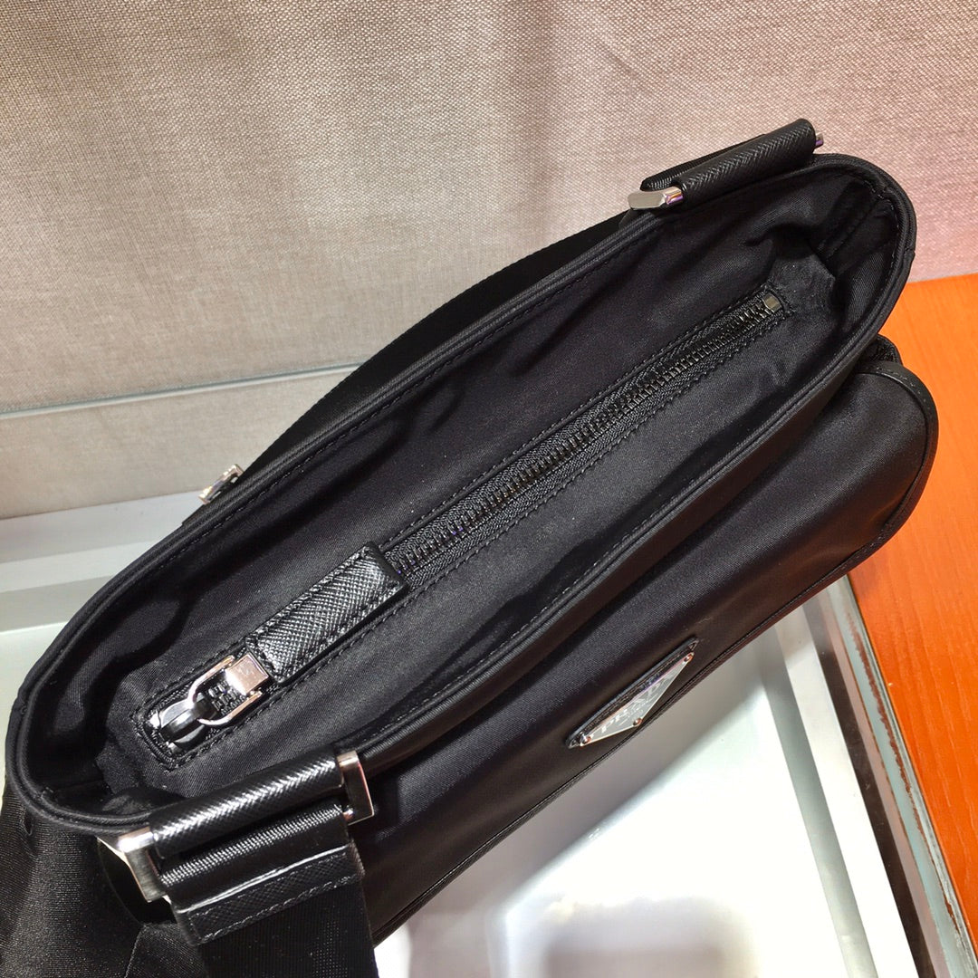 Triangle LOGO Crossbody BAG 25 IN Black Re-nylon AND Saffiano Leath…