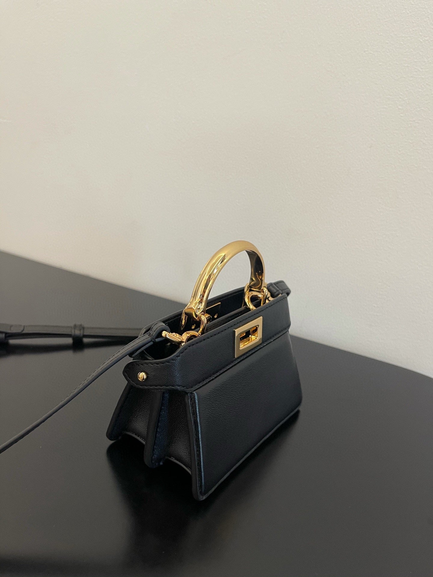 FENDI PEEKABOO ISEEU MICRO 12 BAG IN BLACK CALFSKIN WITH GOLD HARDWARE - Product Image 2