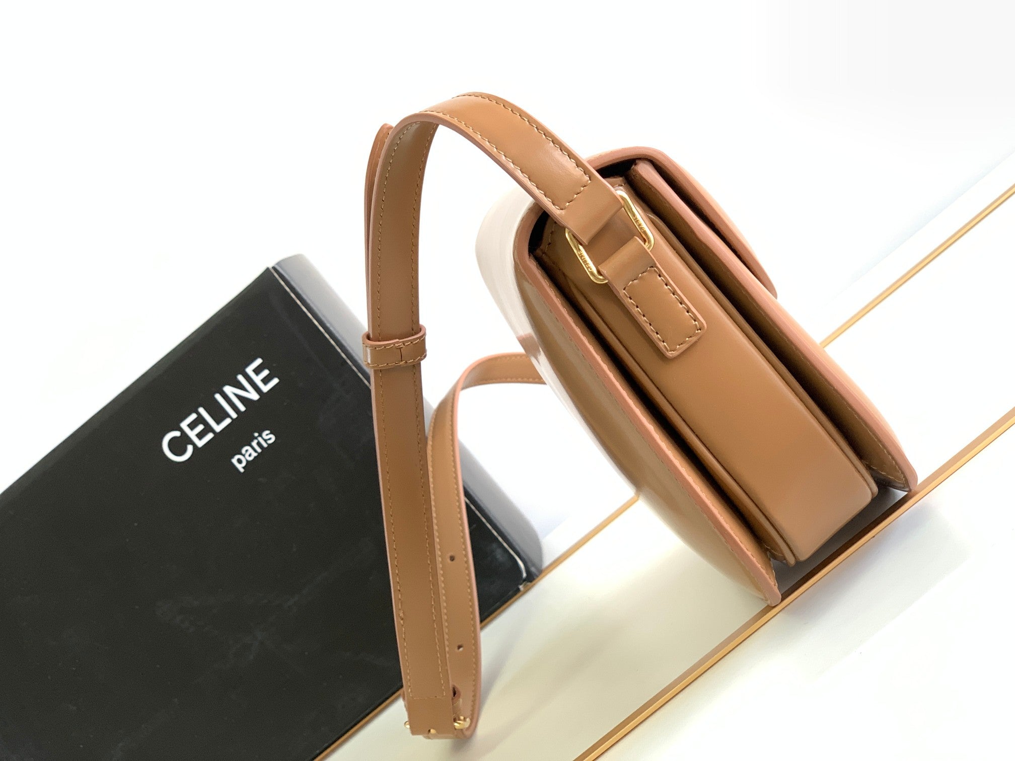 Teen Besace Triomphe 18.5 Brown Calfskin