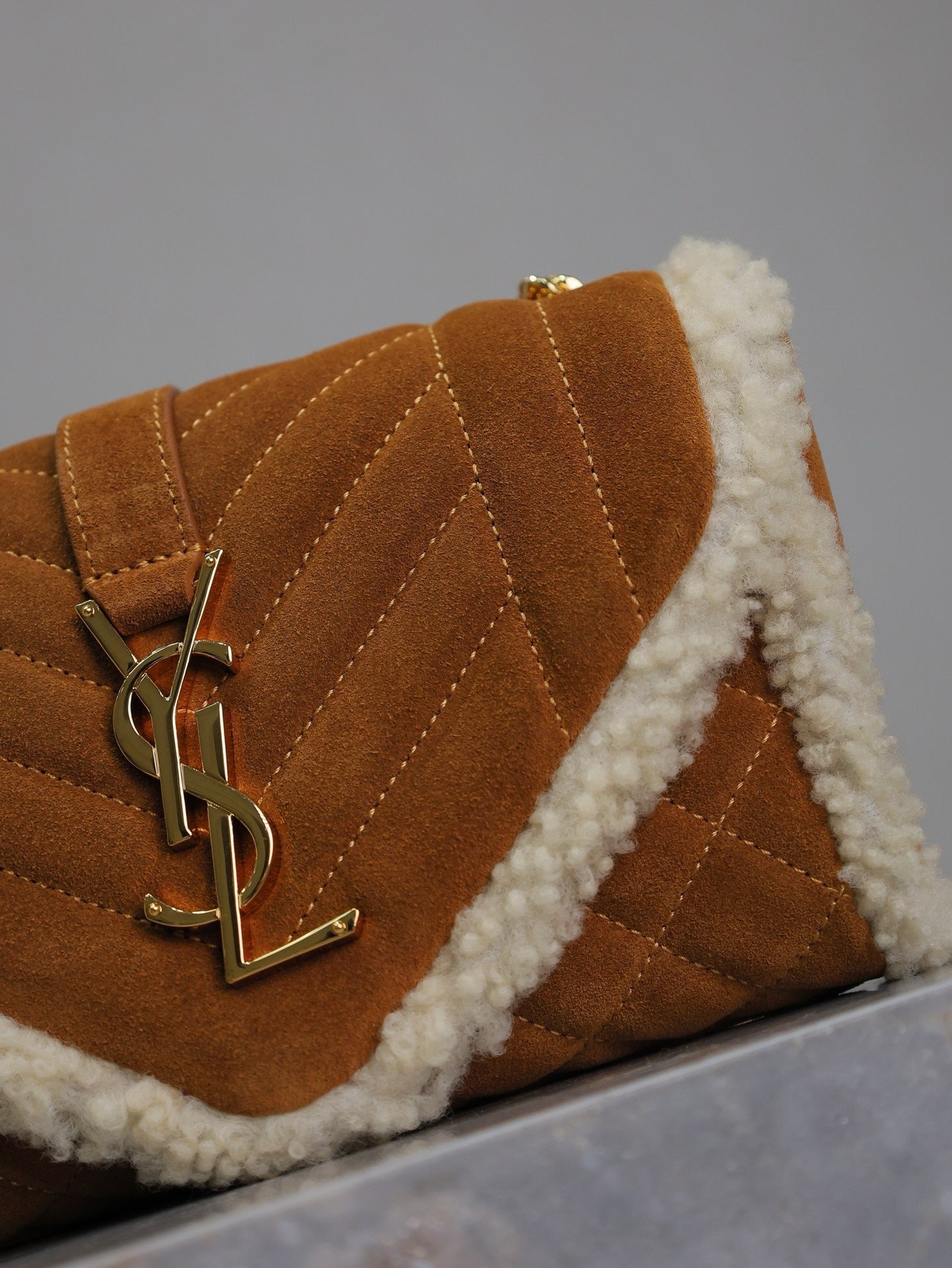 Envelope Chain BAG 21 IN Bronze Brown Suede AND White Shearling TRI…